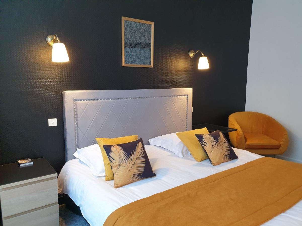 Hotel Le Rohan Charme Et Caractere ポンティヴィ エクステリア 写真