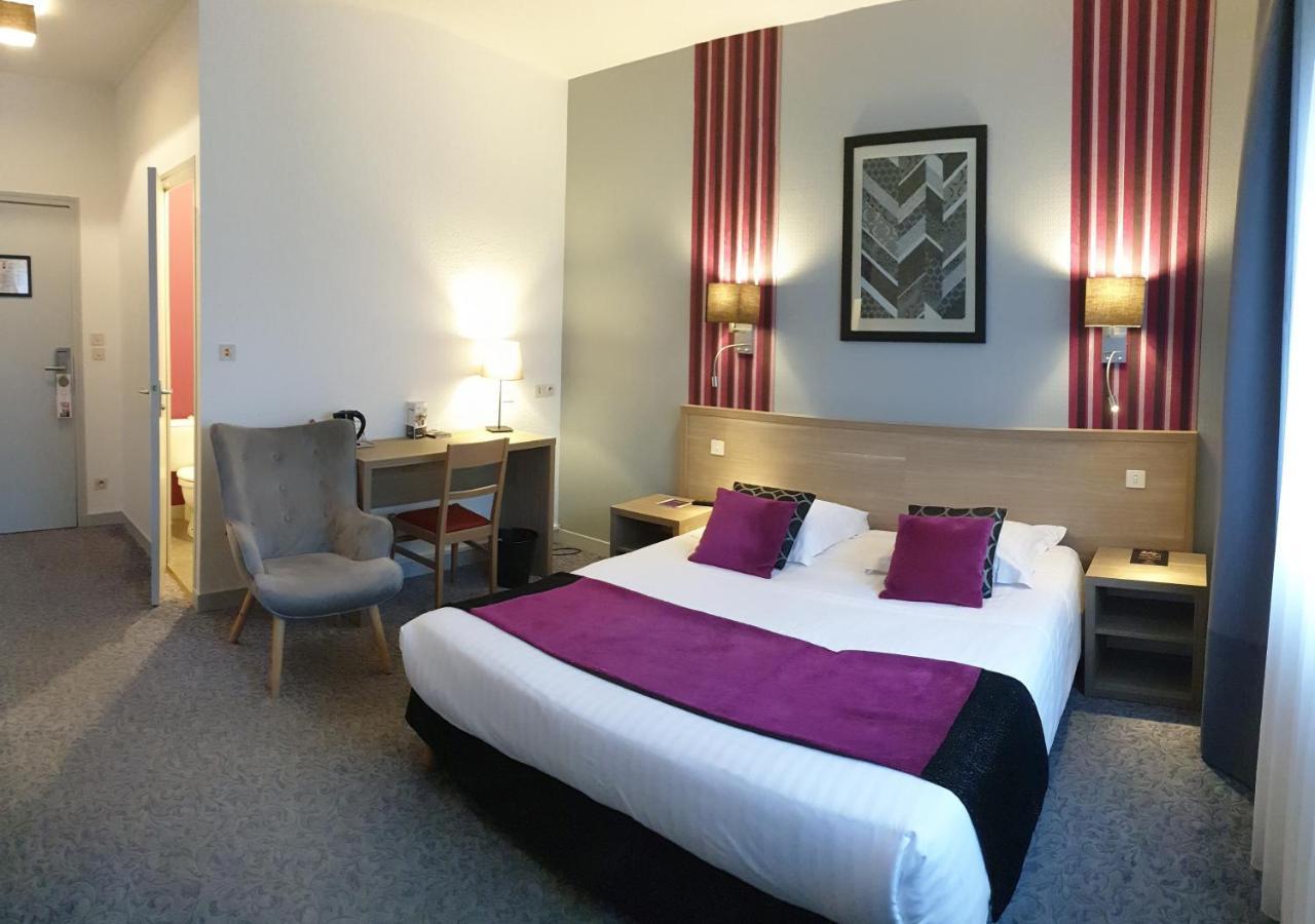 Hotel Le Rohan Charme Et Caractere ポンティヴィ エクステリア 写真