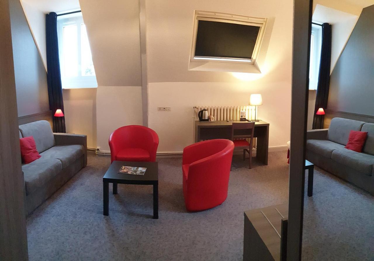 Hotel Le Rohan Charme Et Caractere ポンティヴィ エクステリア 写真