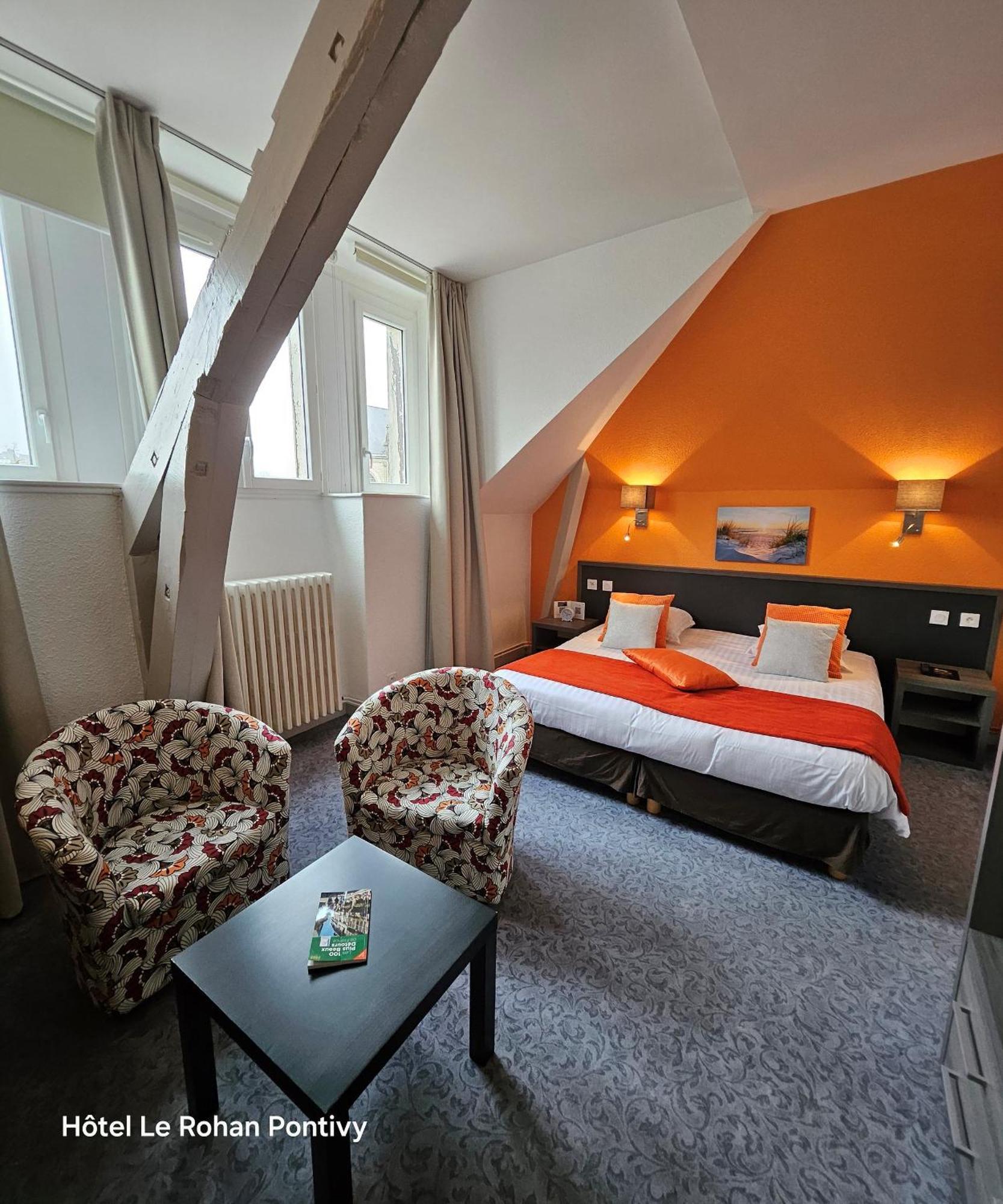 Hotel Le Rohan Charme Et Caractere ポンティヴィ エクステリア 写真