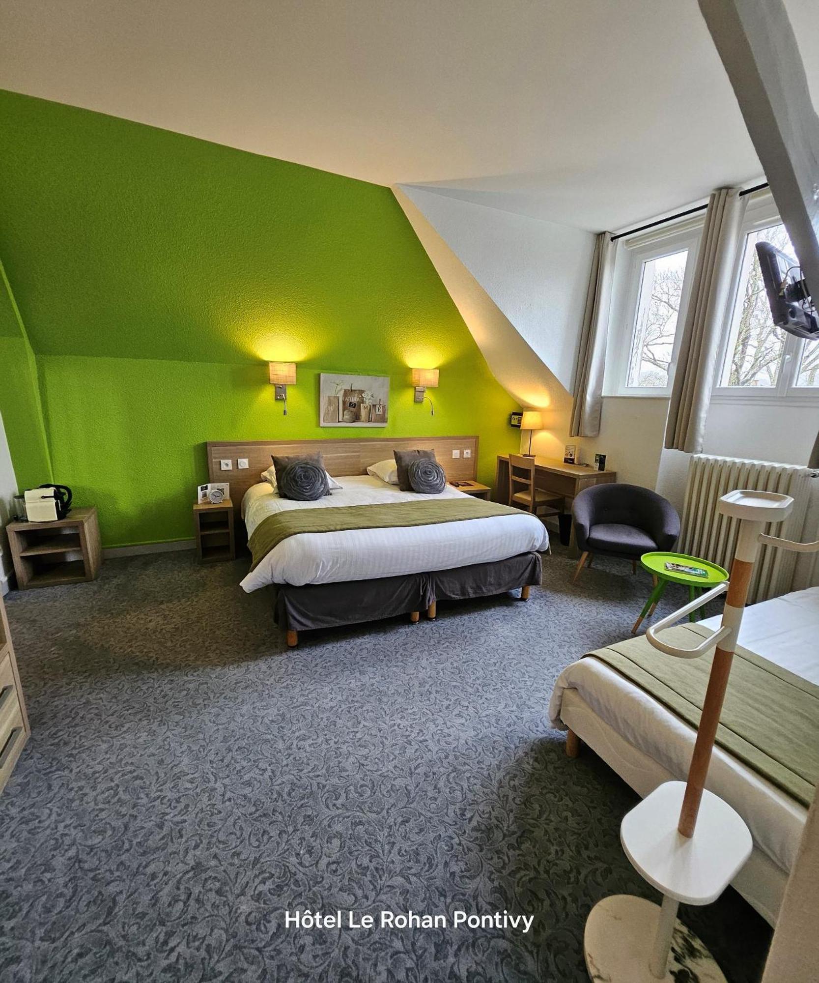 Hotel Le Rohan Charme Et Caractere ポンティヴィ エクステリア 写真